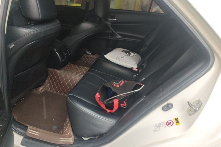 Used Toyota Reiz 2012 2.5V Fengdu Elite Stylish Edition Left Rear Seat