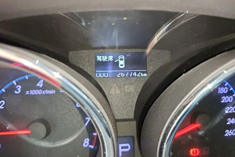 Used Toyota Reiz 2012 2.5V Fengdu Elite Stylish Edition Odometer Close Up