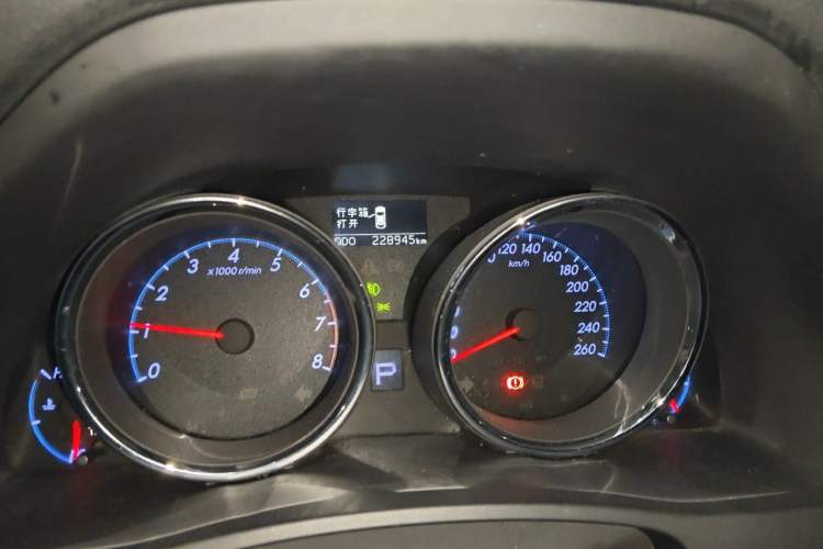 Used Toyota Reiz 2012 2.5V Fengdu Elite Stylish Edition Odometer Close Up
