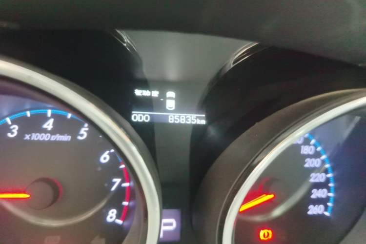 Used Toyota Reiz 2012 2.5V Fengdu Elite Stylish Edition Odometer Close Up