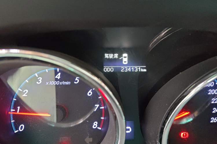 Used Toyota Reiz 2012 2.5V Fengdu Elite Stylish Edition Odometer Close Up