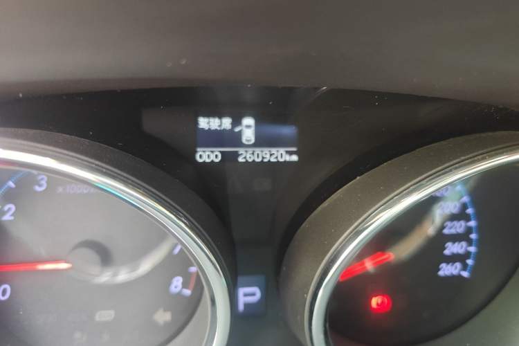 Used Toyota Reiz 2012 2.5V Fengdu Elite Stylish Edition Odometer Close Up