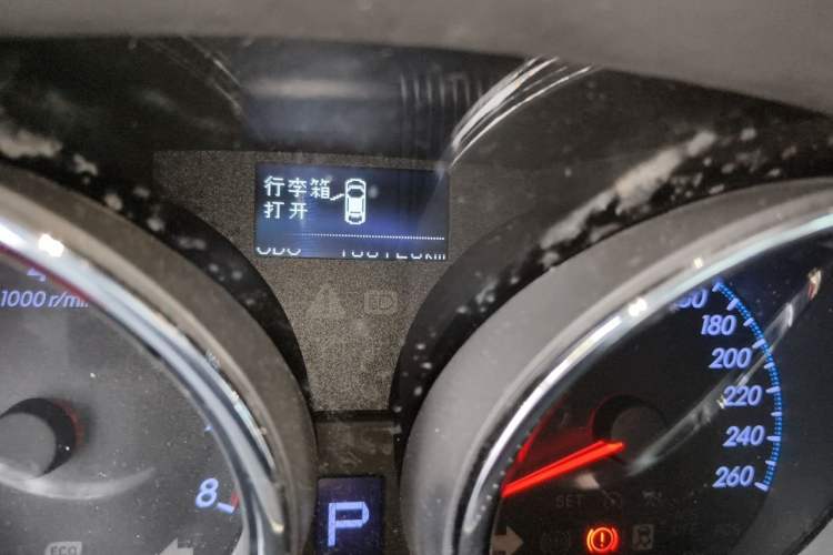 Used Toyota Reiz 2012 2.5V Fengdu Elite Stylish Edition Odometer Close Up