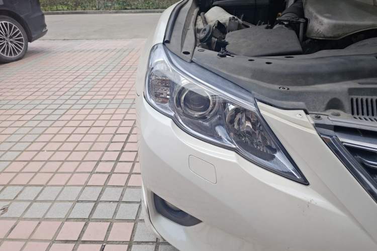 Used Toyota Reiz 2012 2.5V Fengdu Elite Stylish Edition Right Front Headlight