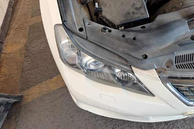 Used Toyota Reiz 2012 2.5V Fengdu Elite Stylish Edition Right Front Headlight