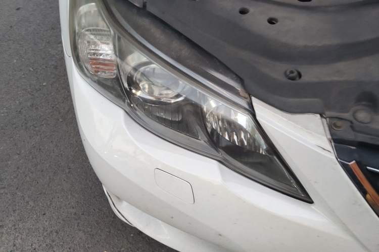 Used Toyota Reiz 2012 2.5V Fengdu Elite Stylish Edition Right Front Headlight