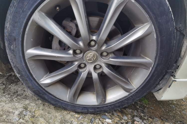 Used Toyota Reiz 2012 2.5V Fengdu Elite Stylish Edition Right Front Wheel Hub