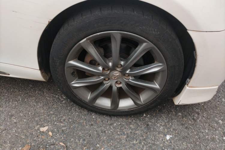 Used Toyota Reiz 2012 2.5V Fengdu Elite Stylish Edition Right Front Wheel Hub