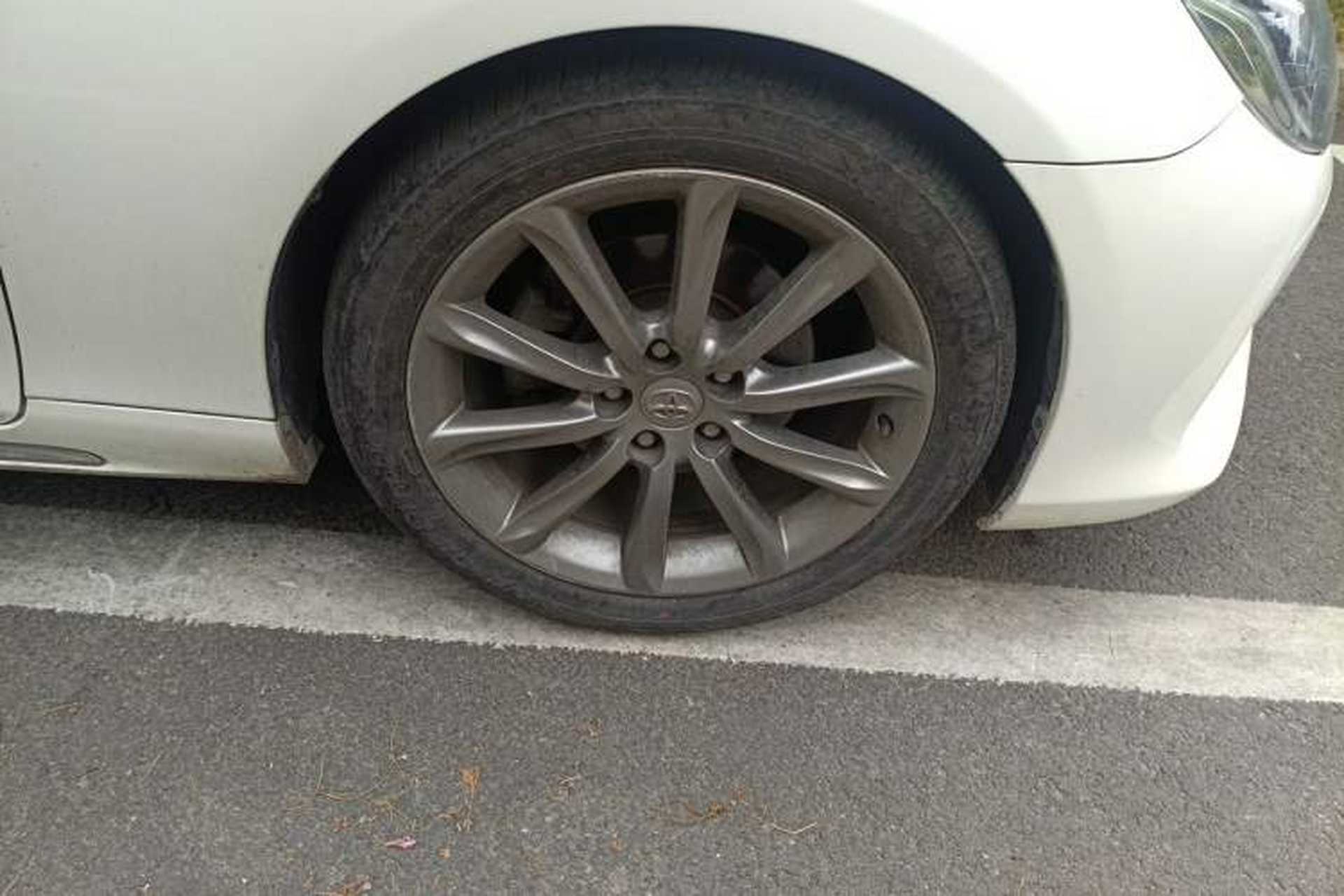 Used Toyota Reiz 2012 2.5V Fengdu Elite Stylish Edition Right Front Wheel Hub