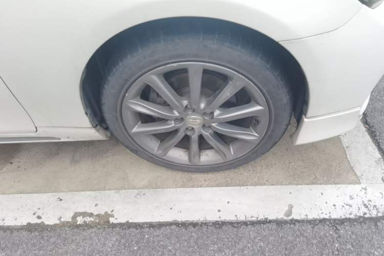 Used Toyota Reiz 2012 2.5V Fengdu Elite Stylish Edition Right Front Wheel Hub