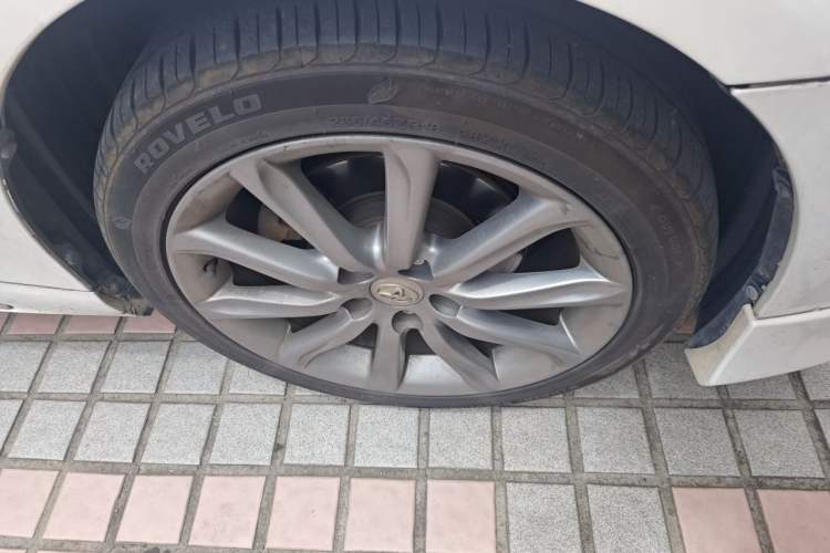 Used Toyota Reiz 2012 2.5V Fengdu Elite Stylish Edition Right Front Wheel Hub