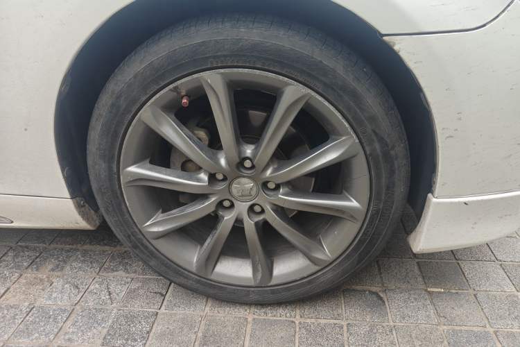 Used Toyota Reiz 2012 2.5V Fengdu Elite Stylish Edition Right Front Wheel Hub