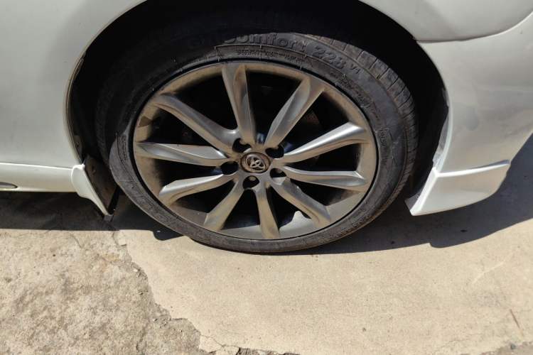 Used Toyota Reiz 2012 2.5V Fengdu Elite Stylish Edition Right Front Wheel Hub