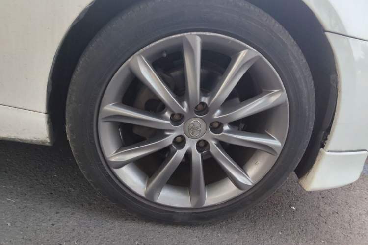 Used Toyota Reiz 2012 2.5V Fengdu Elite Stylish Edition Right Front Wheel Hub