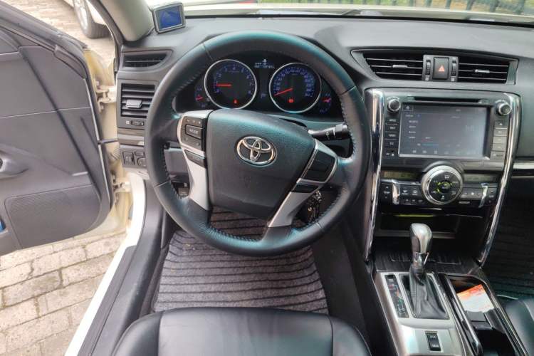 Used Toyota Reiz 2012 2.5V Fengdu Elite Stylish Edition Steering Wheel