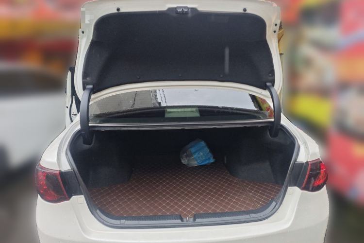 Used Toyota Reiz 2012 2.5V Fengdu Elite Stylish Edition Trunk