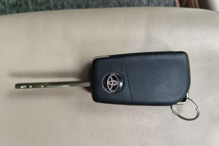 Used Toyota Reiz 2012 2.5V Fengdu Elite Stylish Edition Vehicle Key