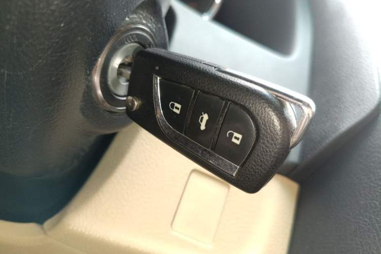 Used Toyota Reiz 2012 2.5V Fengdu Elite Stylish Edition Vehicle Key