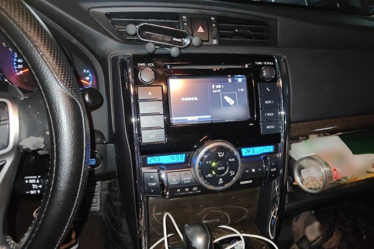 Used Toyota Reiz 2013 2.5V Supreme Edition Audio And AC Panel