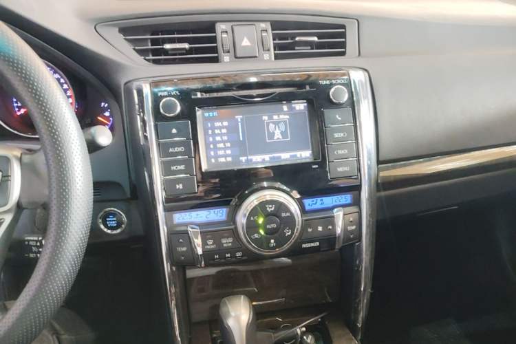 Used Toyota Reiz 2013 2.5V Shangrui Edition Audio And AC Panel