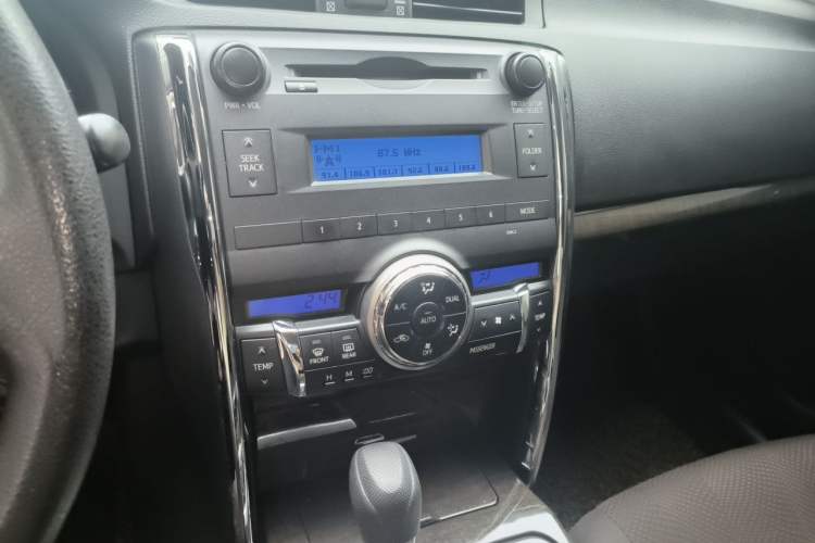 Used Toyota Reiz 2013 2.5S Elite Edition Audio And AC Panel