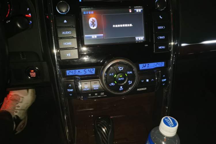 Used Toyota Reiz 2013 2.5V Shangrui Edition Audio And AC Panel