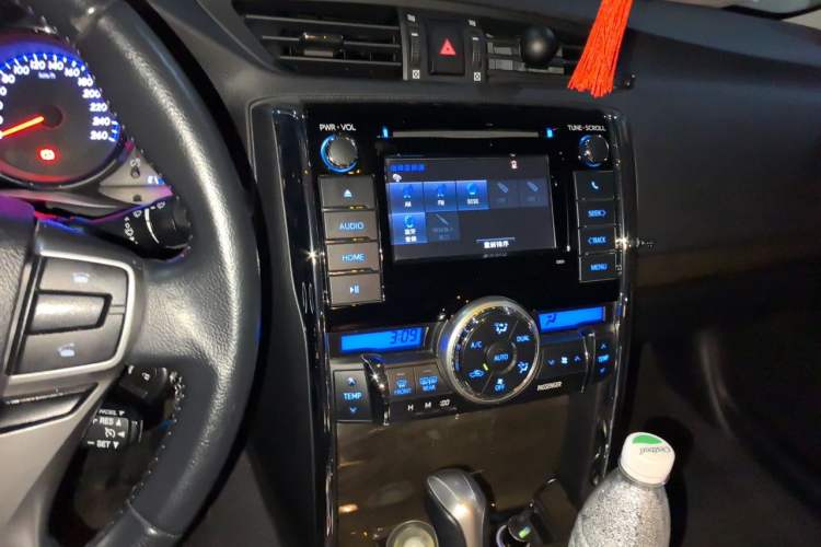 Used Toyota Reiz 2013 2.5V Shangrui Edition Audio And AC Panel
