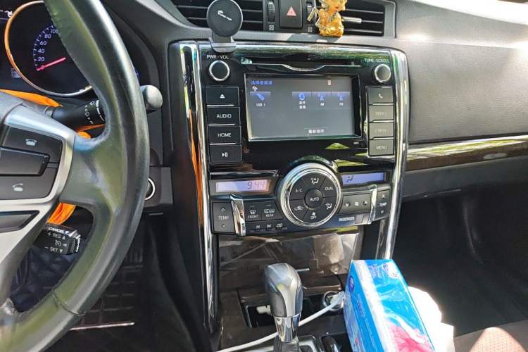 Used Toyota Reiz 2013 2.5V Shangrui Edition Audio And AC Panel