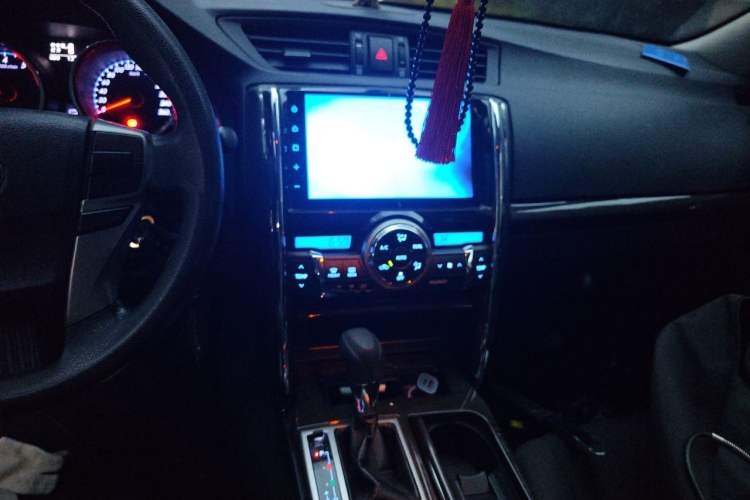 Used Toyota Reiz 2013 2.5S Elite Edition Audio And AC Panel