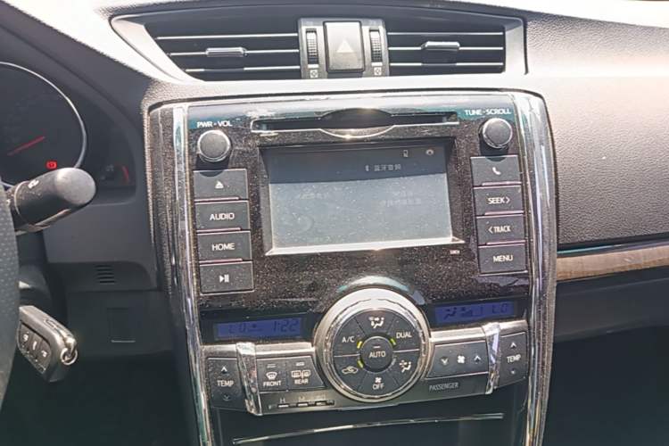 Used Toyota Reiz 2013 2.5V Shangrui Edition Audio And AC Panel