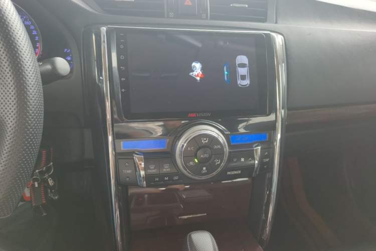 Used Toyota Reiz 2013 2.5S Elite Edition Audio And AC Panel