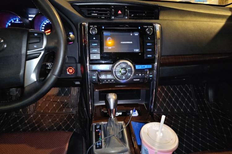 Used Toyota Reiz 2013 2.5V Shangrui Edition Audio And AC Panel