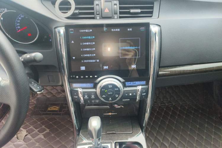 Used Toyota Reiz 2013 2.5V Elite Edition Audio And AC Panel