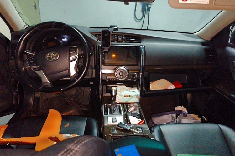 Used Toyota Reiz 2013 2.5V Elite Edition Center Console