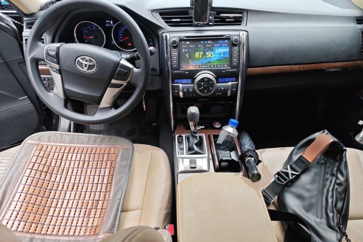 Used Toyota Reiz 2013 2.5S Elite Edition Center Console