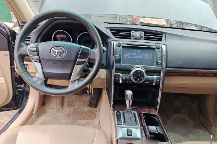 Used Toyota Reiz 2013 2.5V Shangrui Edition Center Console