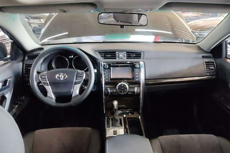Used Toyota Reiz 2013 2.5V Shangrui Edition Center Console