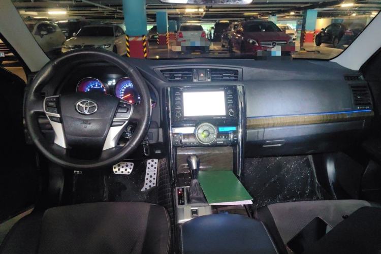 Used Toyota Reiz 2013 2.5V Shangrui Edition Center Console