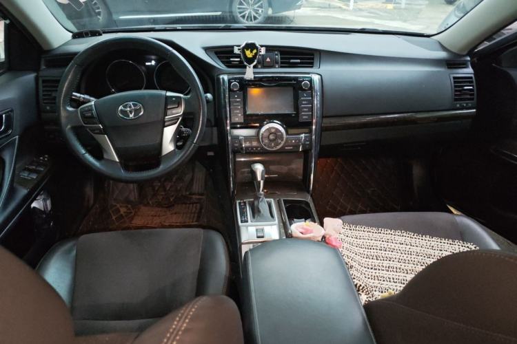 Used Toyota Reiz 2013 2.5V Shangrui Edition Center Console
