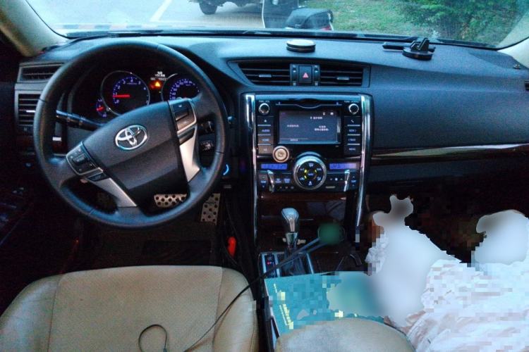 Used Toyota Reiz 2013 2.5V Shangrui Edition Center Console