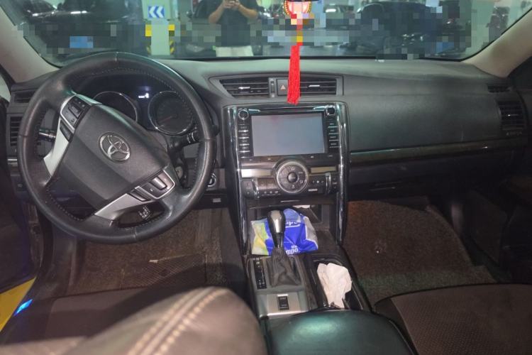 Used Toyota Reiz 2013 2.5V Shangrui Navigation Edition Center Console