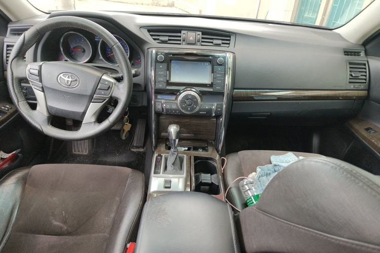 Used Toyota Reiz 2013 2.5V Shangrui Edition Center Console