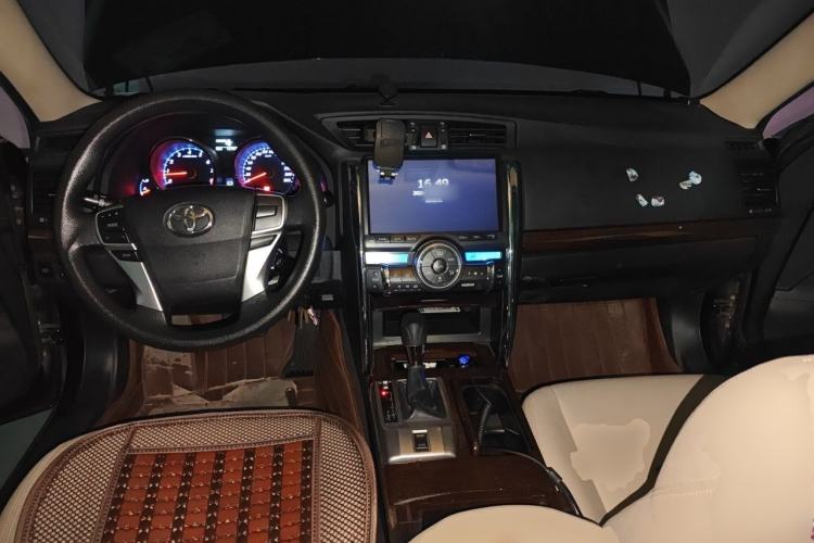 Used Toyota Reiz 2013 2.5S Elite Edition Center Console