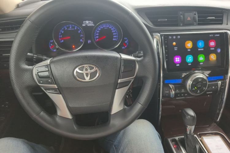 Used Toyota Reiz 2013 2.5S Elite Edition Center Console