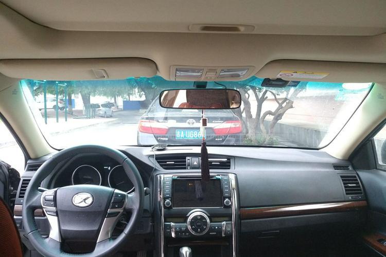 Used Toyota Reiz 2013 2.5V Shangrui Edition Center Console
