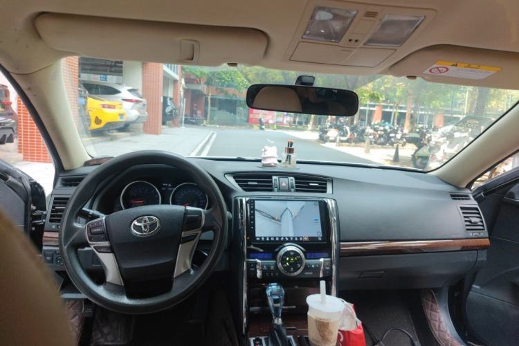 Used Toyota Reiz 2013 2.5S Elite Edition Center Console