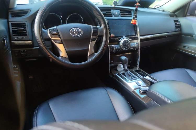 Used Toyota Reiz 2013 2.5S Elite Edition Center Console