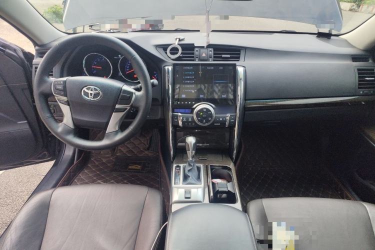 Used Toyota Reiz 2013 2.5V Elite Edition Center Console
