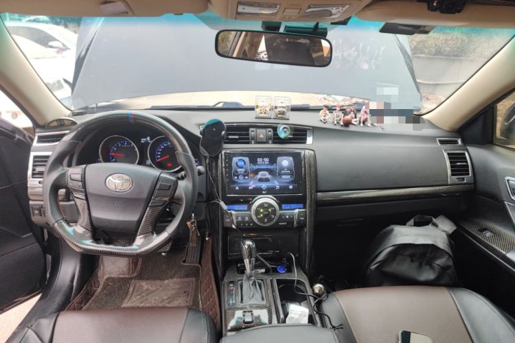 Used Toyota Reiz 2013 2.5V Elite Edition Center Console