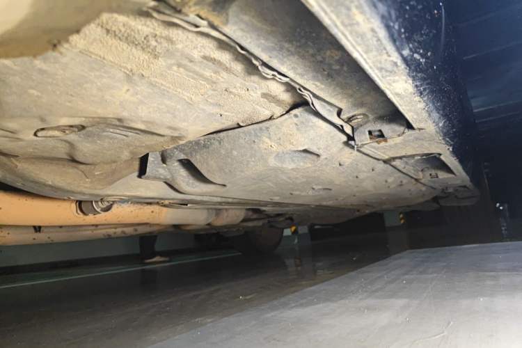 Used Toyota Reiz 2013 2.5V Elite Edition Chassis Front Left
